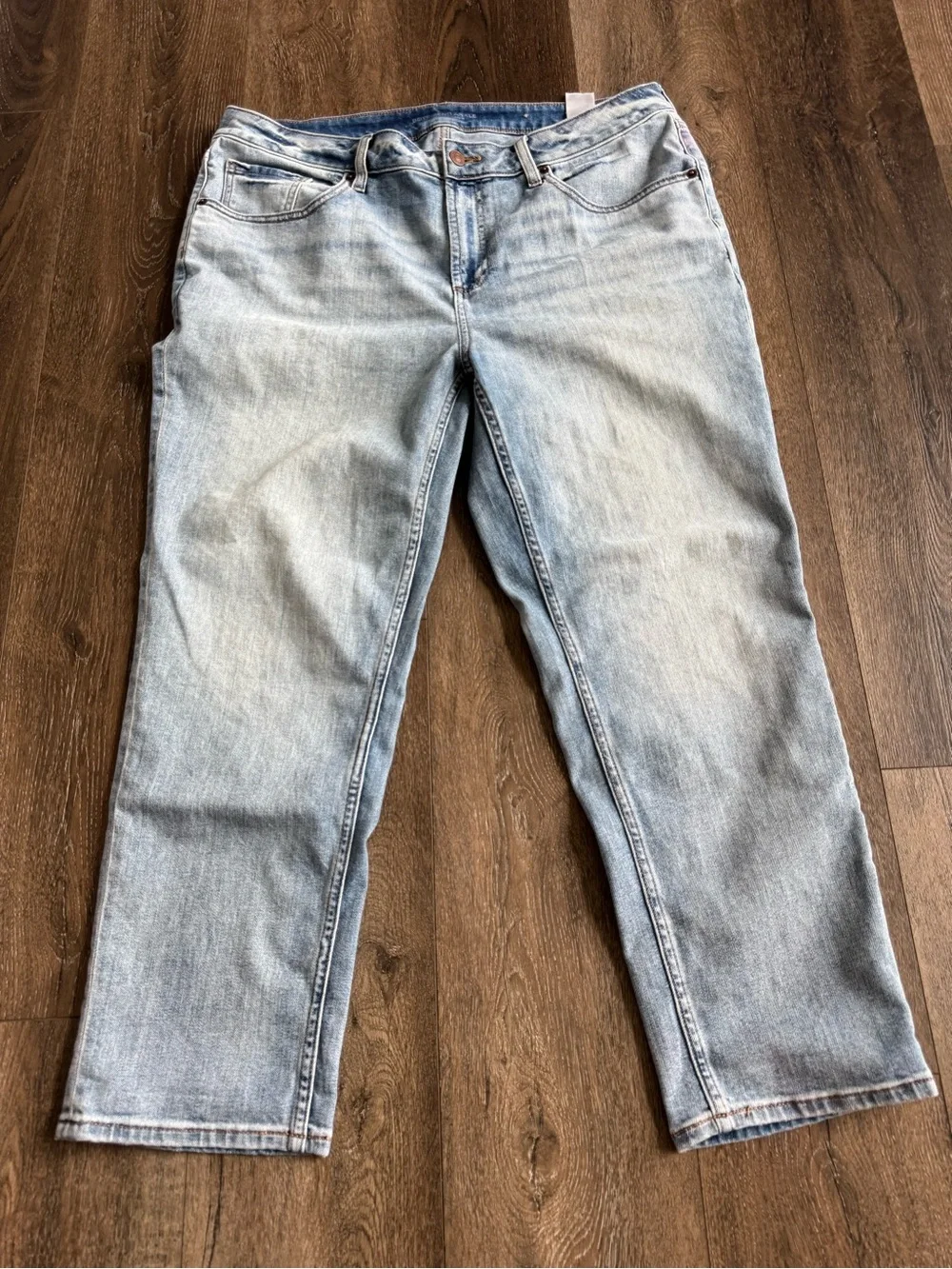 Chico’s Light Wash Boyfriend Ankle Women's Jeans Size 12 - Picture 2 of 9